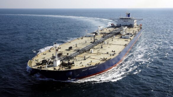 Suezmax crud tanker