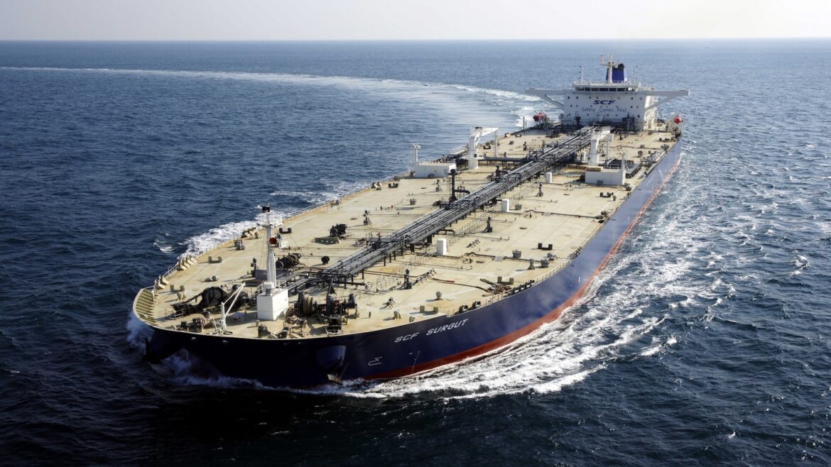 Suezmax crud tanker